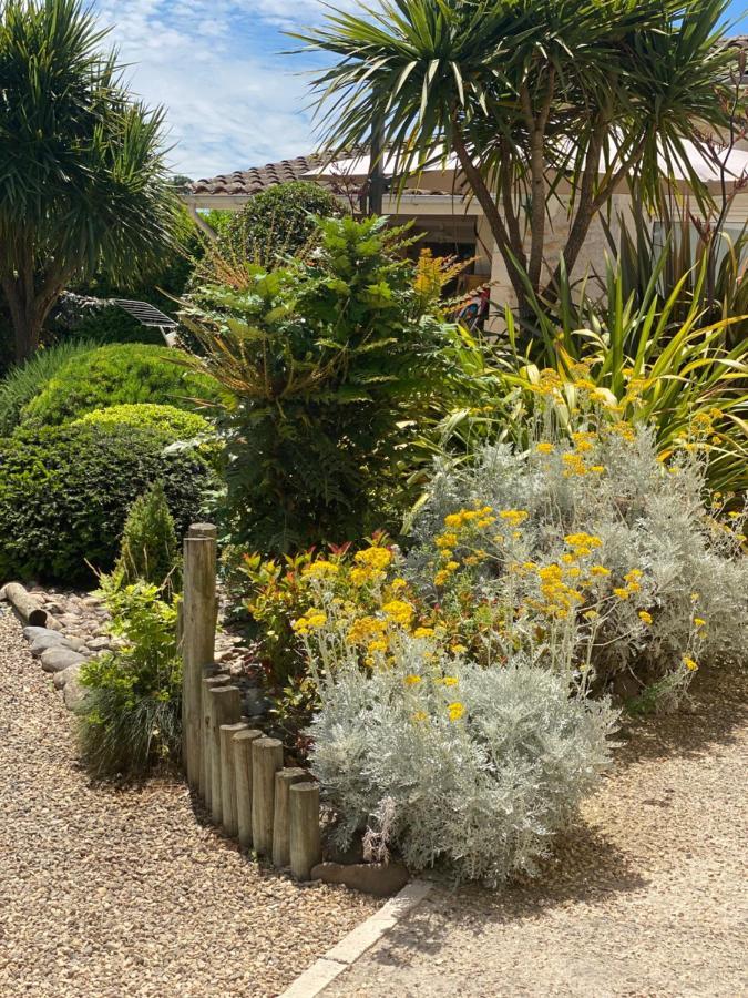 Domaine Des Deux Rivières Bed & Breakfast Meilhan-sur-Garonne